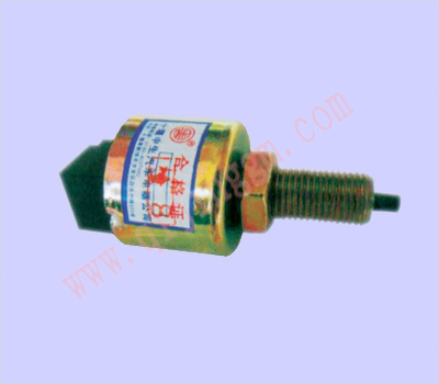 制動(dòng)燈開(kāi)關(guān)3750410-C0100_東風(fēng)天龍電器件