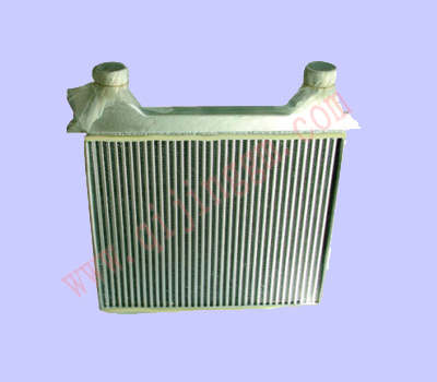 中冷器總成1118ZB6-010_東風天龍駕駛室配件