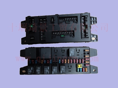 中央配電盒總成37DE10-22010_東風(fēng)電器件