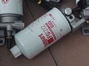 東風(fēng)天錦配件,雷諾發(fā)動機配件,4H發(fā)動機配件,1012BF11-025,機油濾清器總成