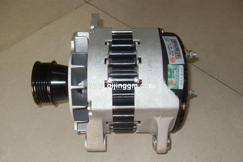 雷諾發(fā)動機配件,D5010480575 發(fā)電機總成