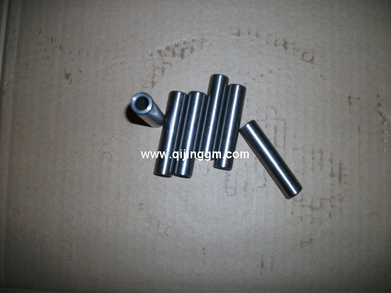 3923564 康明斯6CT8.3氣門導(dǎo)管 東風(fēng)康明斯發(fā)動機(jī)配件 東風(fēng)發(fā)動機(jī)配件